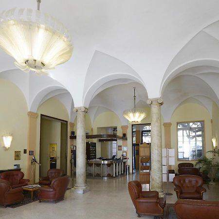 Hotel Mediterranee Genoa Exterior photo